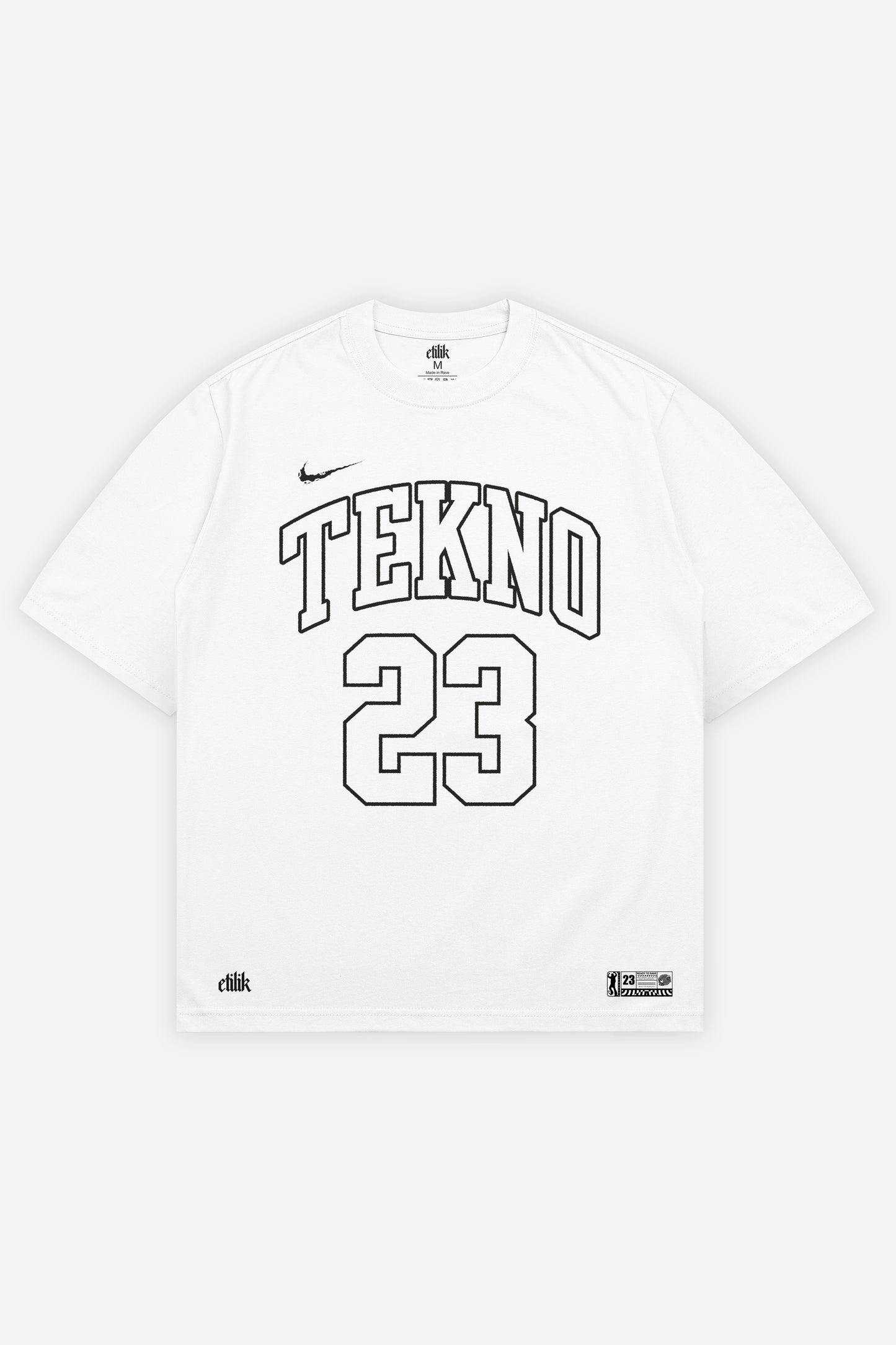 T-shirt 23 Tekno blanc oversize, face : design tekno signé Scalpel, free party teuf, Etilik Wear